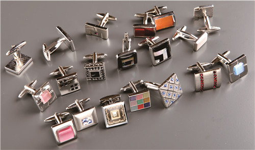 Cufflinks 4