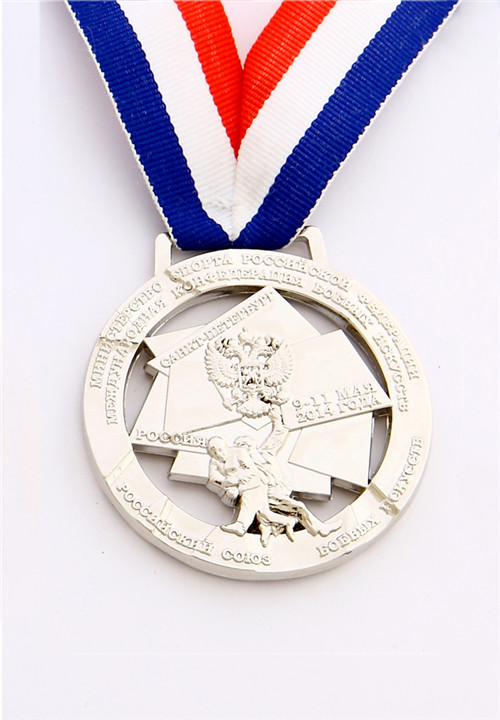 Medaillen 15