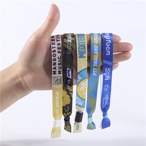 Ribbon Lanyard2