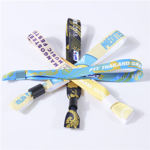 Ribbon Lanyard3